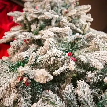 Christmas Tree With Berries PE + PVC 210 CM Snow-Covered - დათოვლილი ნაძვის ხე შერეული სილიკონის წიწვებით და კენკრით, 7 image