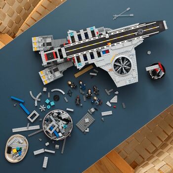 Lego Supre Heroes 76354 S.H.I.E.L.D. Helicarrier, 4 image