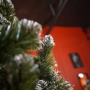 Lidia Green Christmas Tree With White Tips, Pine Cones And Berries PVC 250CM - ნაძვის ხე თეთრი ბოლოებით, გირჩით და კენკრით, 15 image