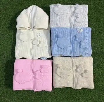 Aras Babe baby nest With Hat And Socks - ახალშობილის გამოსაყვანი ბუდე ქუდით და წინდებით (კონვერტი)