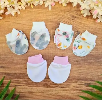 Miniword Flowers Baby mittens Pink ახალშობილის ხელთათმანის ნაკრები