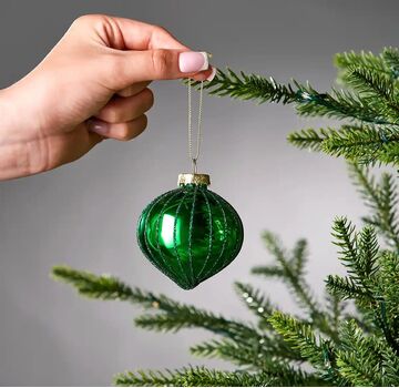 Emerald Velvet Whirl Hanging Decoration - ნაძვის ხის სათამაშო, 2 image