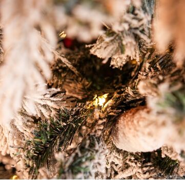 Christmas Tree 210 CM With Pine Cones And Lights, PE + PVC Snow-Covered ნაძვის ხე სილიკონის შერეული ტოტებით, გირჩით და განათებით, 11 image