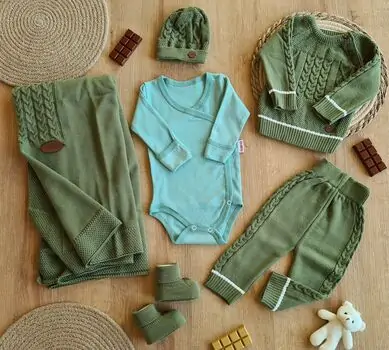 Cute Knitted 6 In 1 Set Green - ჩვილის სამოსის ნაკრები, 2 image