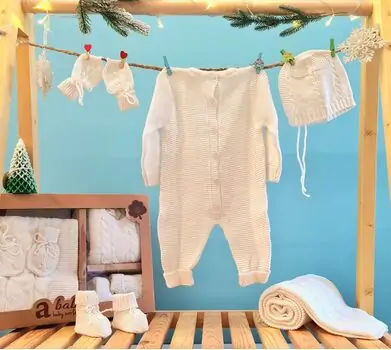 Beautiful Knitted Clothes Set White - საბავშვო ტანსაცმლის ნაკრები, 2 image