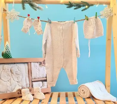 Beautiful Knitted Clothes Set Beige - საბავშვო ტანსაცმლის ნაკრები, 2 image