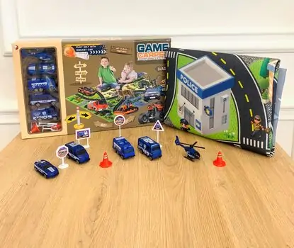 GAME CARPET WITH POLICE CAR სათამაშო ხალიჩა პოლიციის მანქანებით