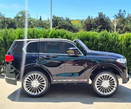 BMW X7 Black - ელექტრო მანქანა, 3 image