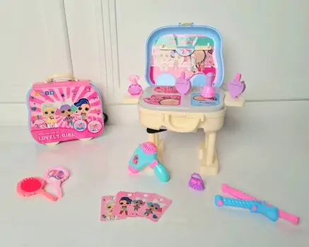 SURPRISE DOLL LOL THREE IN ONE DRESSING TROLLEY CASE 1853-P9 საბავშვო ტრილიაჟი