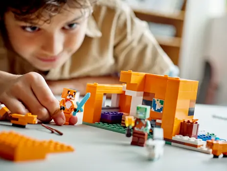Lego Minecraft 21178 The Fox Lodge, 7 image