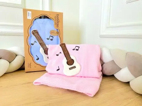 BLANKET GUITAR CARAMINI 20079 ჩვილის პლედი