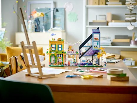 LEGO Friends 41732 Downtown Flower and Design Stores, 13 image