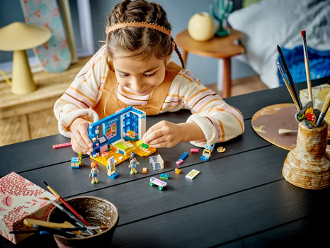 LEGO Friends 41739 Liann's Room, 9 image