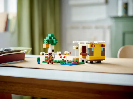 Lego Minecraft 21241 The Bee Cottage, 11 image