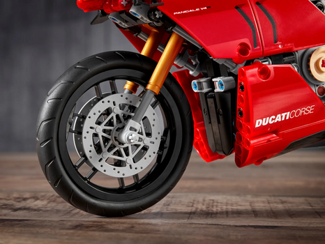 Lego Technic 42107 Ducati Panigale V4 R, 7 image