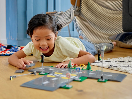 Lego City 60304 Road Plates, 10 image