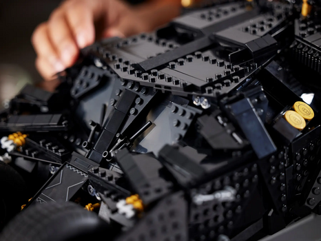 Lego DC 76240 Batman Batmobil Tumbler, 11 image