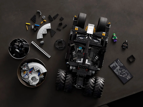 Lego DC 76240 Batman Batmobil Tumbler, 15 image