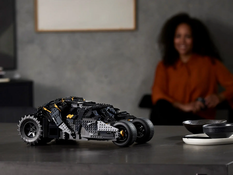 Lego DC 76240 Batman Batmobil Tumbler, 16 image