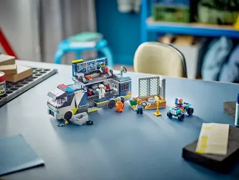 Lego City 60418 Police Mobile Crime Lab Truck, 9 image