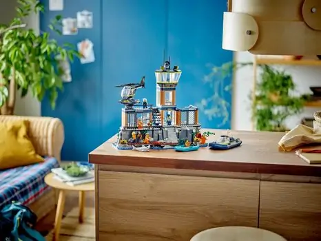 Lego City 60419 Police Prison Island, 11 image