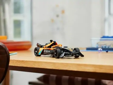 Lego Technic 42169 NEOM McLaren Formula E Race Car, 10 image