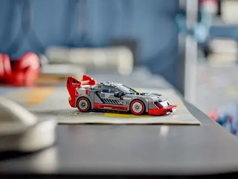 Lego Speed Champions 76921 Audi S1 e-tron quattro Race Car, 9 image