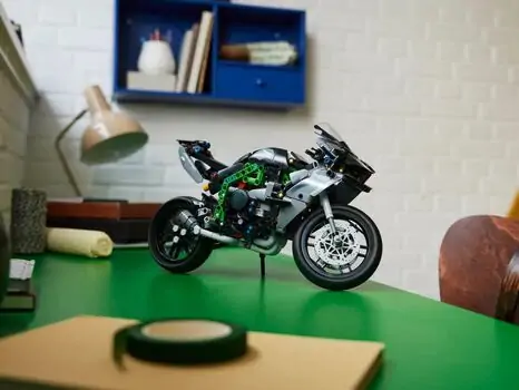 Lego Technic 42170 Kawasaki Ninja H2R Motorcycle, 7 image