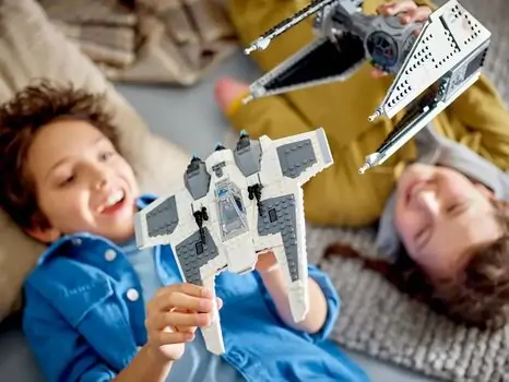 Lego Star Wars 75348 Mandalorian Fang Fighter vs. TIE Interceptor™, 8 image