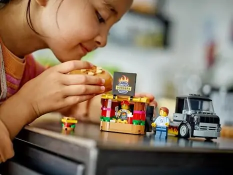 Lego City 60404 Burger Truck, 8 image
