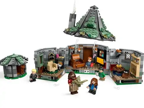 Lego Harry Potter 76428 Hagrid's Hut: An Unexpected Visit, 3 image