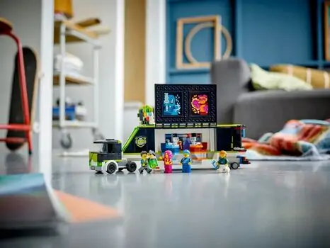 Lego City 60388 Gaming Tournament Truck, 11 image