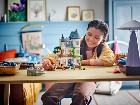 Lego Friends 42638 Castle Bed and Breakfast, 4 image