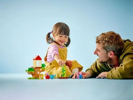 LEGO Duplo 10431 Peppa Pig Garden and Tree House, 5 image