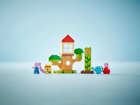 LEGO Duplo 10431 Peppa Pig Garden and Tree House, 7 image