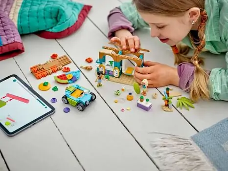 Lego Friends 42625 Beach Smoothie Stand, 10 image