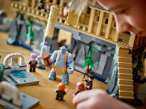 LEGO Harry Potter 76435 Hogwarts™ Castle: The Great Hall, 11 image