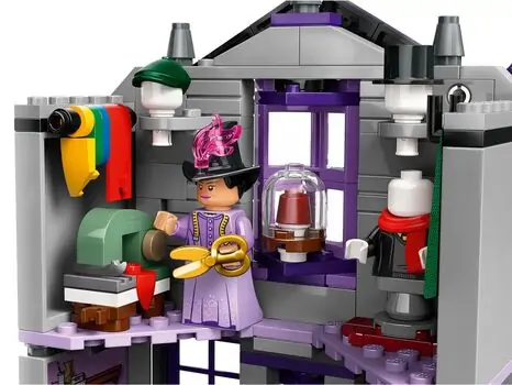LEGO Harry Potter 76439 Ollivanders™ & Madam Malkin's Robes, 5 image
