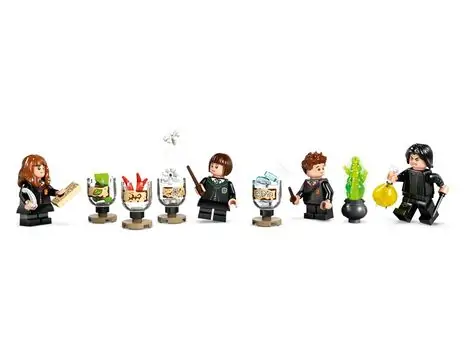 LEGO Harry Potter 76431 Hogwarts™ Castle: Potions Class, 5 image