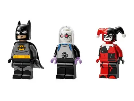 Lego Super Heroes 76274 Batman with the Batmobile vs. Harley Quinn and Mr. Freeze, 6 image