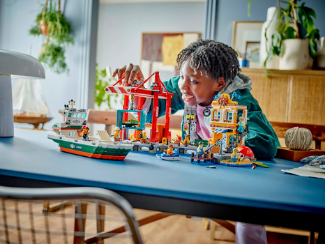 Lego City 60422 Seaside Harbor with Cargo Ship, 9 image