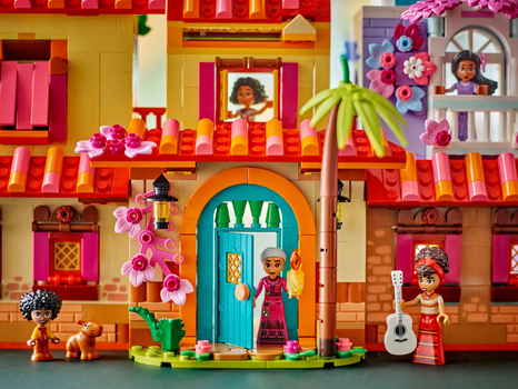 Lego Disney 43245 The Magical Madrigal House, 10 image