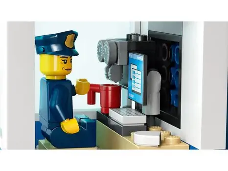 Lego City 60372 Police Training Academy, 6 image