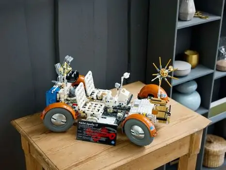 Lego Technic 42182 NASA Apollo Lunar Roving Vehicle - LRV, 9 image