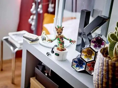 Lego Super Heroes 76297 Dancing Groot, 8 image