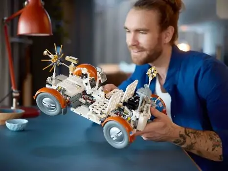 Lego Technic 42182 NASA Apollo Lunar Roving Vehicle - LRV, 8 image