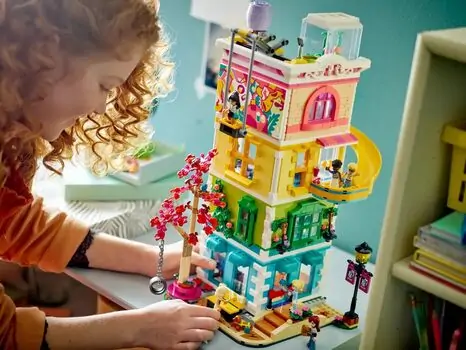LEGO Friends 41748 Heartlake City Community Center, 11 image