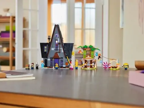 Lego Despicable Me 4 75583 Minions and Gru's Family Mansion, 10 image
