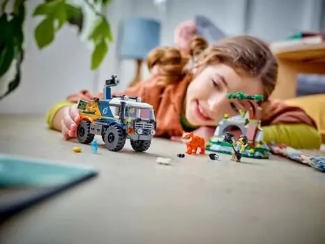 Lego City 60426 Jungle Explorer Off-Road Truck, 7 image
