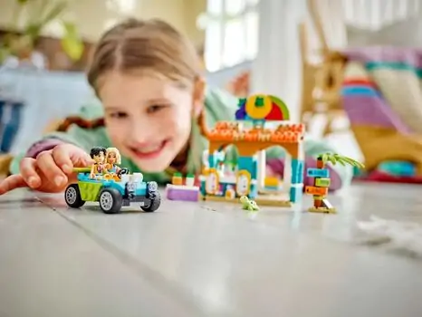 Lego Friends 42625 Beach Smoothie Stand, 9 image